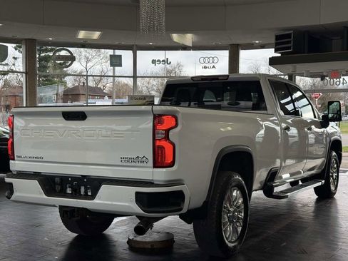 Used 2022 Chevrolet Silverado 2500 High Country AWD/4WD image 7
