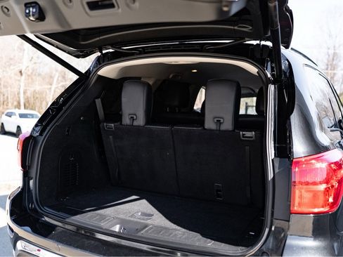 Used 2019 Nissan Pathfinder SL image 19