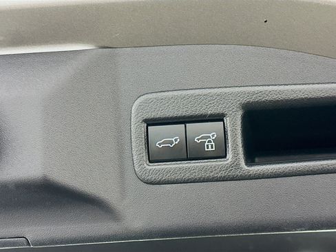 Used 2023 Toyota bZ4X XLE w/ Weather Package image 32