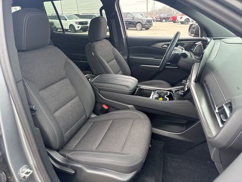 Used 2024 Chevrolet Traverse LT w/ Midnight/Sport Edition image 13