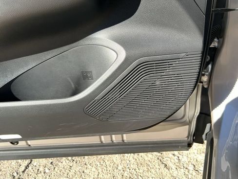 Used 2024 Toyota Venza LE image 25