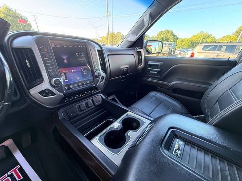 Used 2018 GMC Sierra 1500 Denali w/ Denali Ultimate Package AWD/4WD image 30