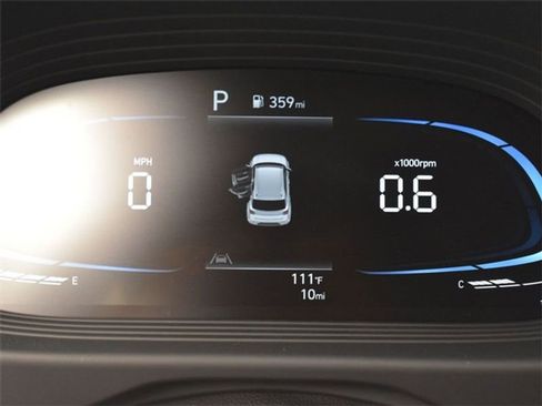 Used 2025 Hyundai Venue SE image 12