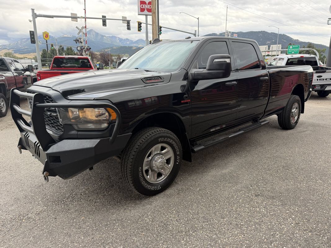 Used 2023 RAM 2500 Tradesman AWD/4WD image 5