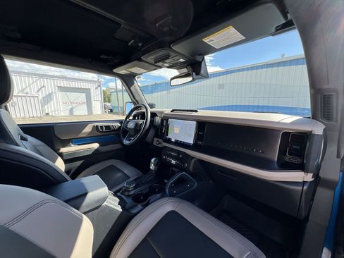 Used 2022 Ford Bronco Wildtrak image 28