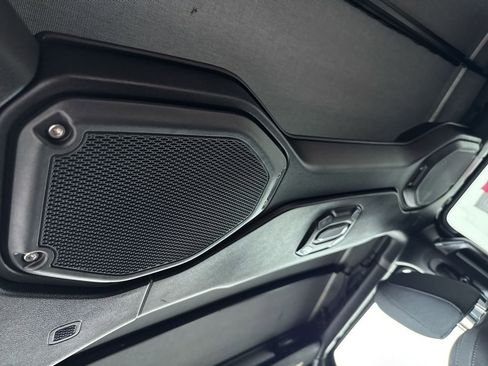 Used 2021 Jeep Wrangler Unlimited Rubicon w/ Xtreme Recon 35" Tire Package image 25