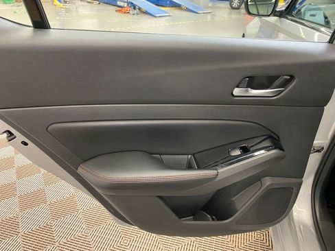 Used 2024 Nissan Altima 2.5 SR FWD image 14