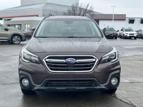 Used 2019 Subaru Outback 3.6R Limited w/ Popular Package #2 image 2