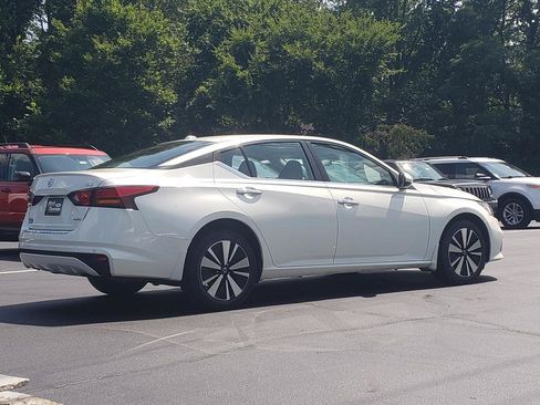 Used 2021 Nissan Altima 2.5 SV AWD/4WD image 8