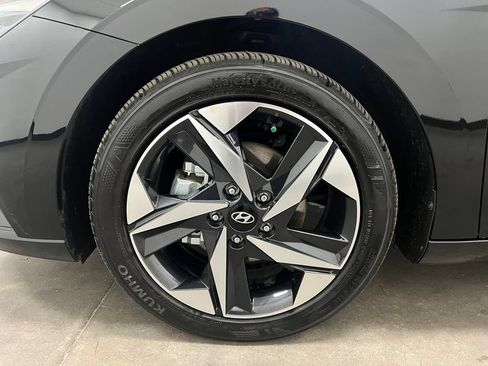 Used 2023 Hyundai Elantra SEL w/ Convenience Package FWD image 30