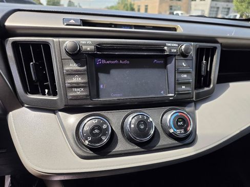 Used 2013 Toyota RAV4 LE AWD/4WD image 14