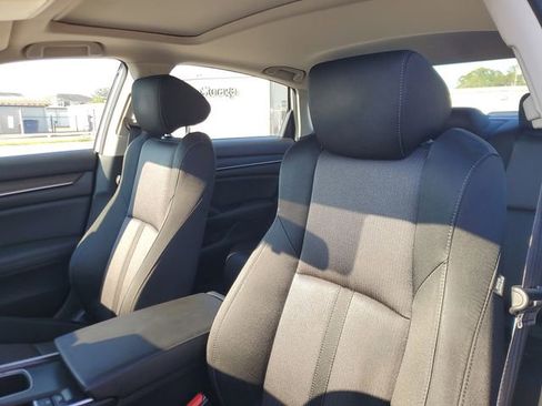 Used 2020 Honda Accord EX image 13