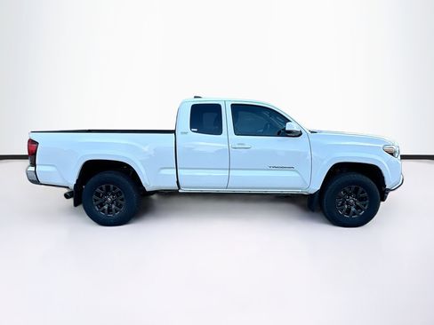Used 2021 Toyota Tacoma SR5 image 10