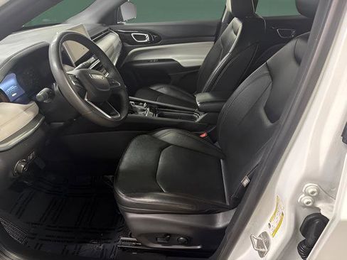 Used 2024 Jeep Compass Limited AWD/4WD image 12