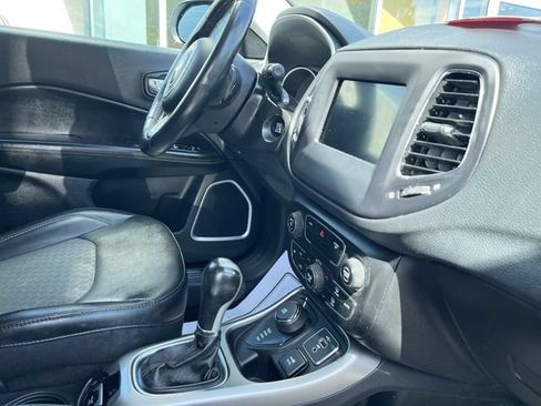 Used 2019 Jeep Compass Latitude w/ Popular Equipment Group AWD/4WD image 26