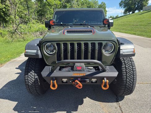 Used 2023 Jeep Gladiator Mojave w/ LED Lighting Group AWD/4WD image 8