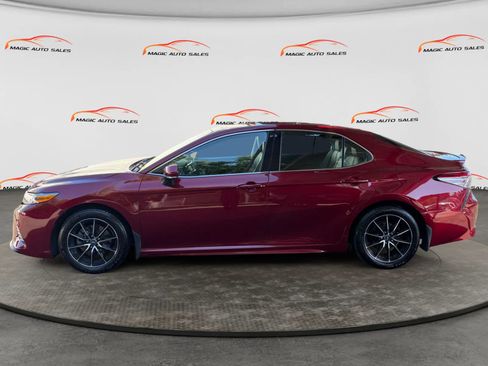 Used 2018 Toyota Camry XSE FWD image 7