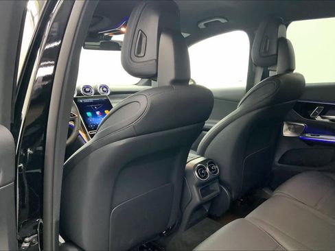 Used 2026 Mercedes-Benz GLC 300 image 17