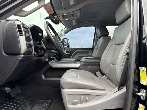 Used 2018 Chevrolet Silverado 2500 LTZ w/ Duramax Plus Package image 16