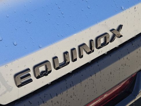 New 2026 Chevrolet Equinox RS w/ Convenience Package III FWD image 8