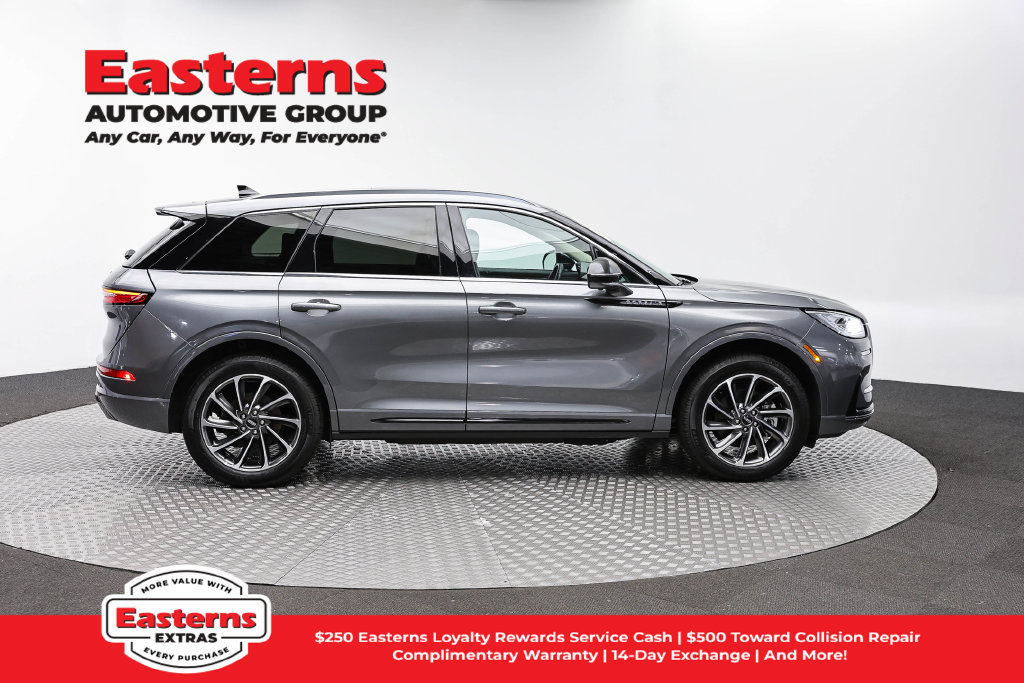 Used 2023 Lincoln Corsair Grand Touring w/ Equipment Group 301A AWD/4WD image 5