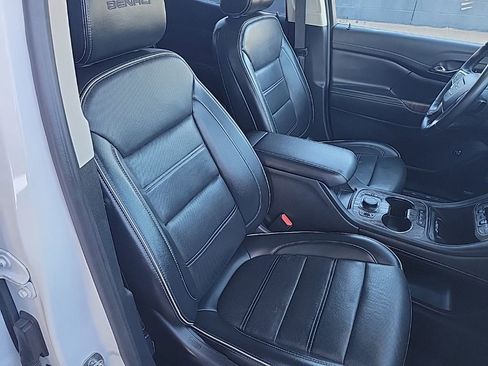 Used 2023 GMC Acadia Denali FWD image 44