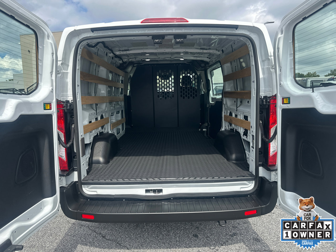 Used 2025 Ford Transit 250 Low Roof w/ Exterior Upgrade Package RWD image 18