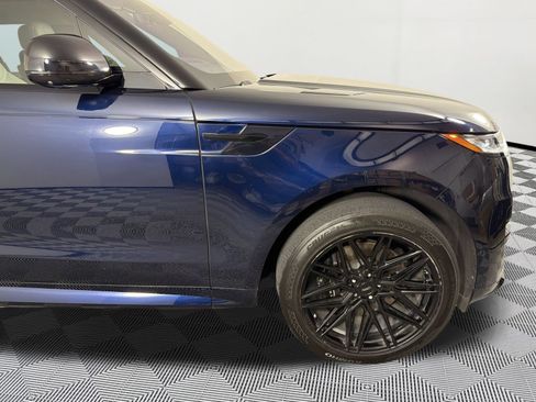 Used 2023 Land Rover Range Rover Sport SE Dynamic AWD/4WD image 13