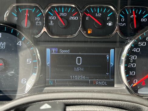 Used 2019 GMC Yukon XL SLT w/ Premium Edition AWD/4WD image 11