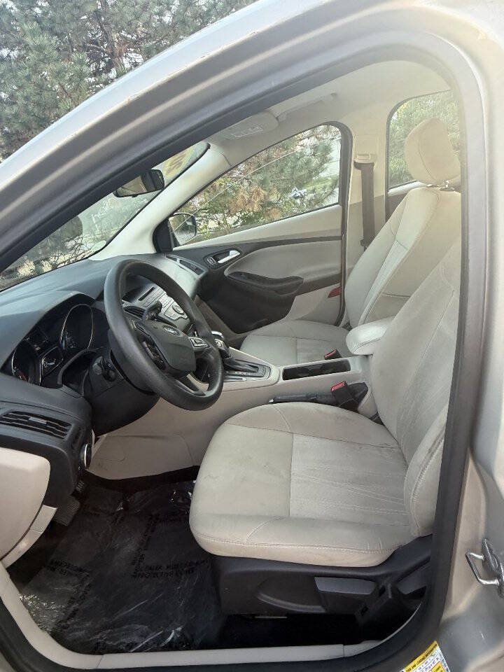 Used 2016 Ford Focus SE FWD image 7