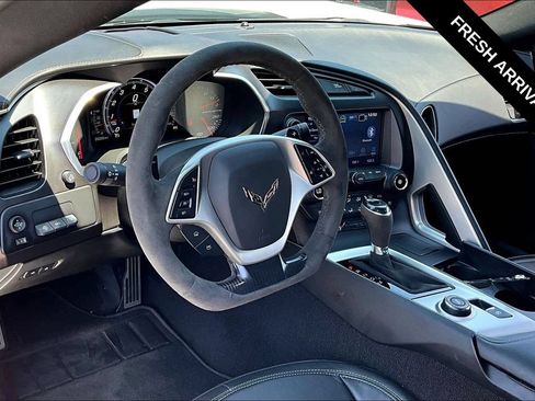 Used 2019 Chevrolet Corvette Stingray Coupe w/ 2LT Preferred Equipment Group RWD image 5