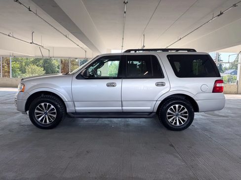 Used 2017 Ford Expedition XLT AWD/4WD image 8