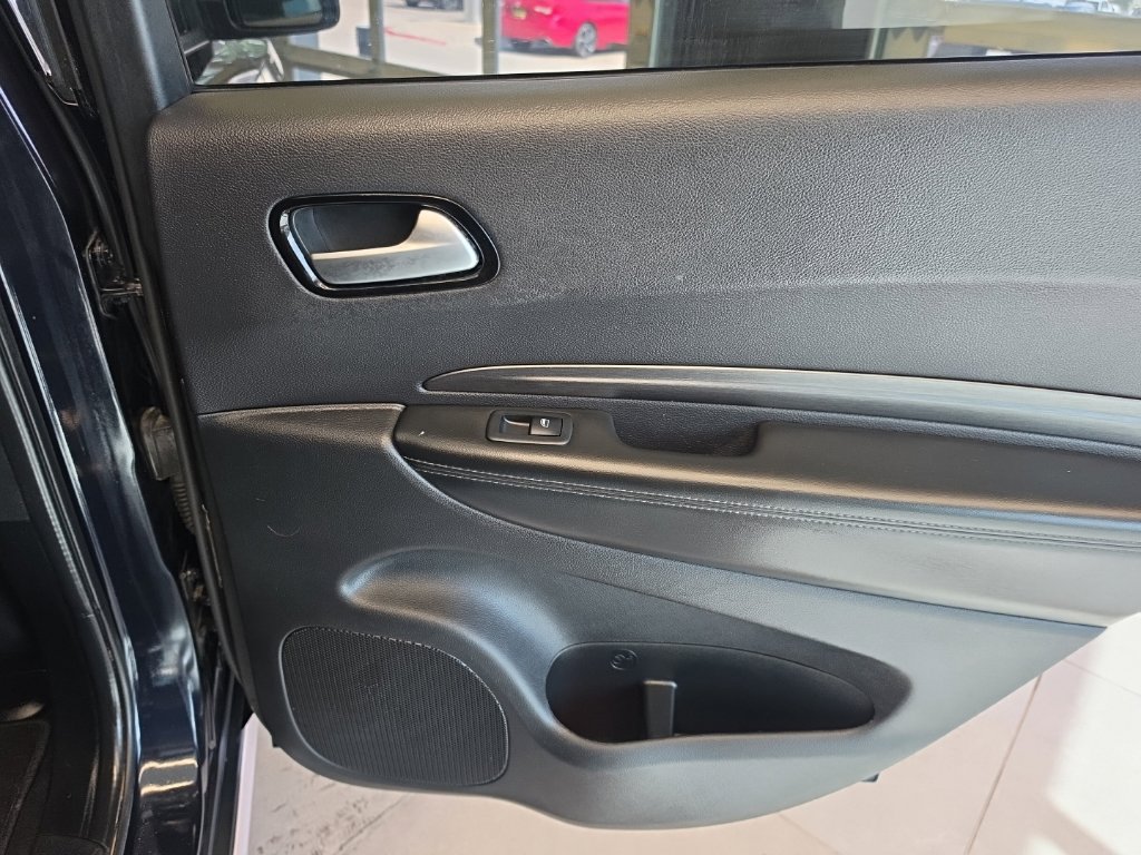 Used 2024 Dodge Durango SXT w/ 3rd Row Seating Group RWD image 47