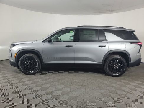 New 2026 Chevrolet Traverse LT w/ Midnight/Sport Edition FWD image 7