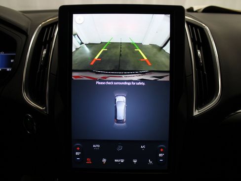 Used 2024 Ford Edge Titanium image 47