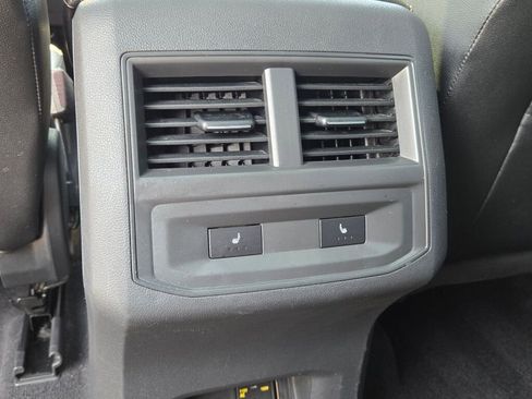 Used 2021 Volkswagen Atlas Cross Sport SEL Premium image 20