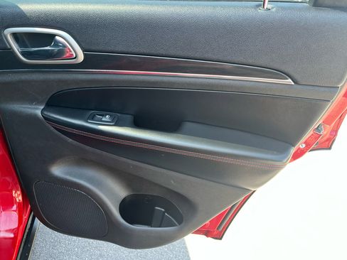 Used 2018 Jeep Grand Cherokee Trailhawk image 17