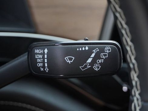 Used 2026 Volkswagen Atlas SE FWD image 32