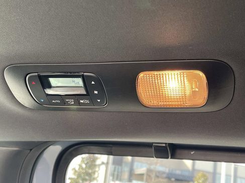 Used 2023 Honda Odyssey Sport image 18