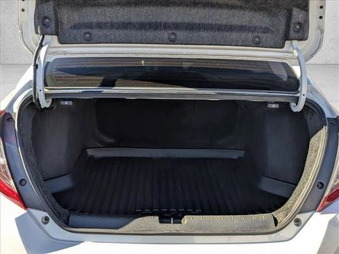 Used 2019 Honda Civic EX image 6