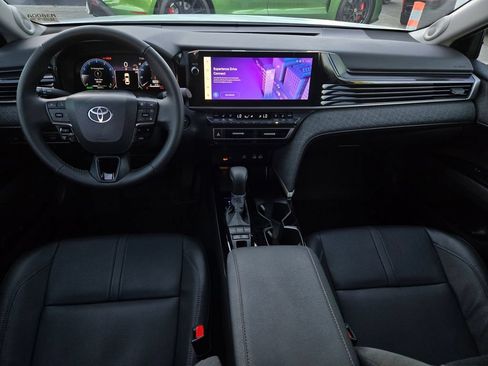 Used 2025 Toyota Camry XLE w/ Premium Package AWD/4WD image 14