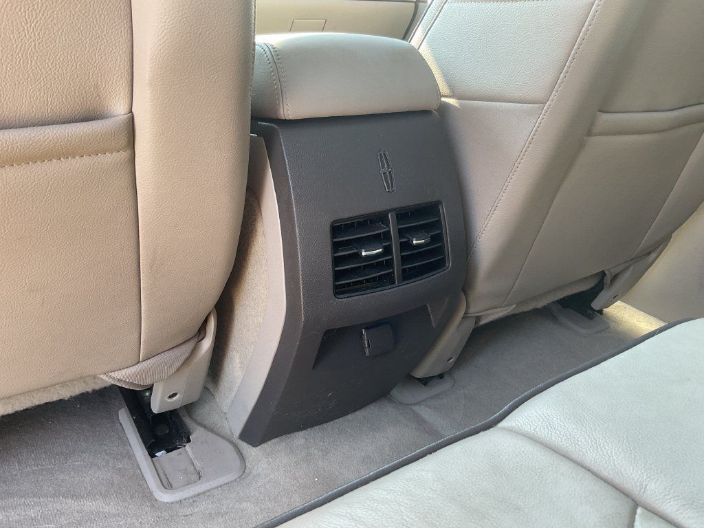 Used 2014 Lincoln MKX FWD w/ Equipment Group 102A image 20