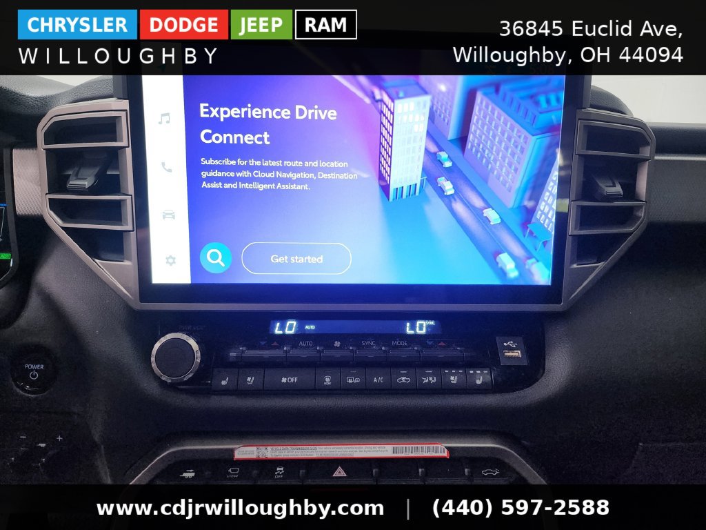 Used 2025 Toyota Tundra Limited AWD/4WD image 21