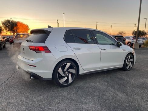 Used 2022 Volkswagen GTI SE image 4