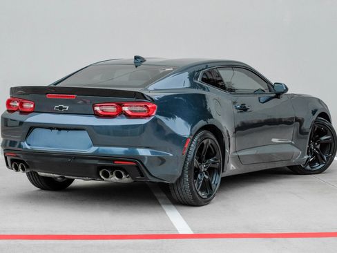 Used 2021 Chevrolet Camaro LT RWD image 8