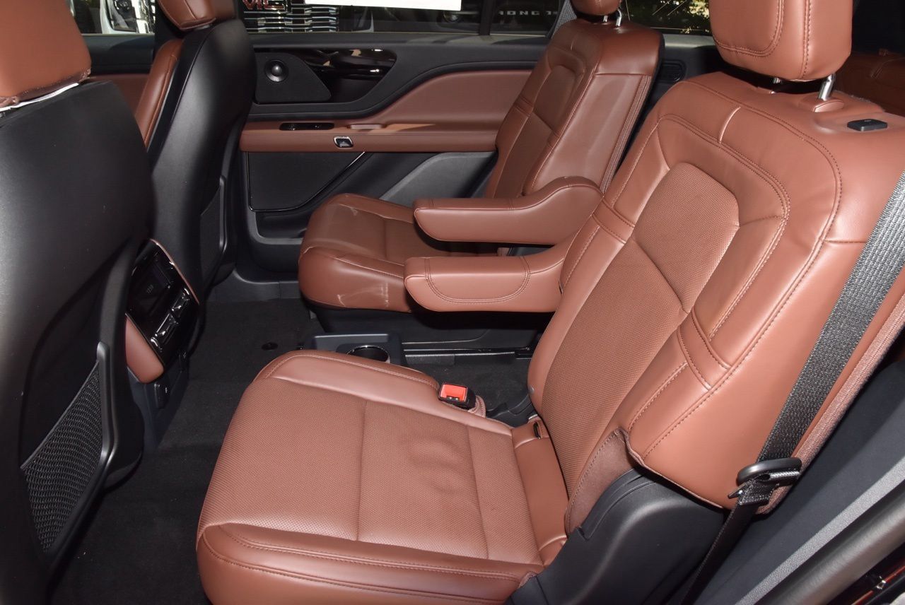 New 2026 Lincoln Aviator Reserve AWD/4WD image 14