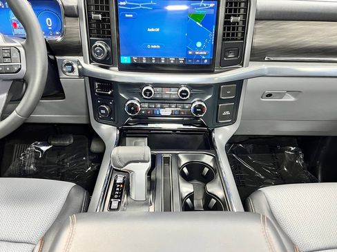 Used 2025 Ford F150 Lariat AWD/4WD image 14