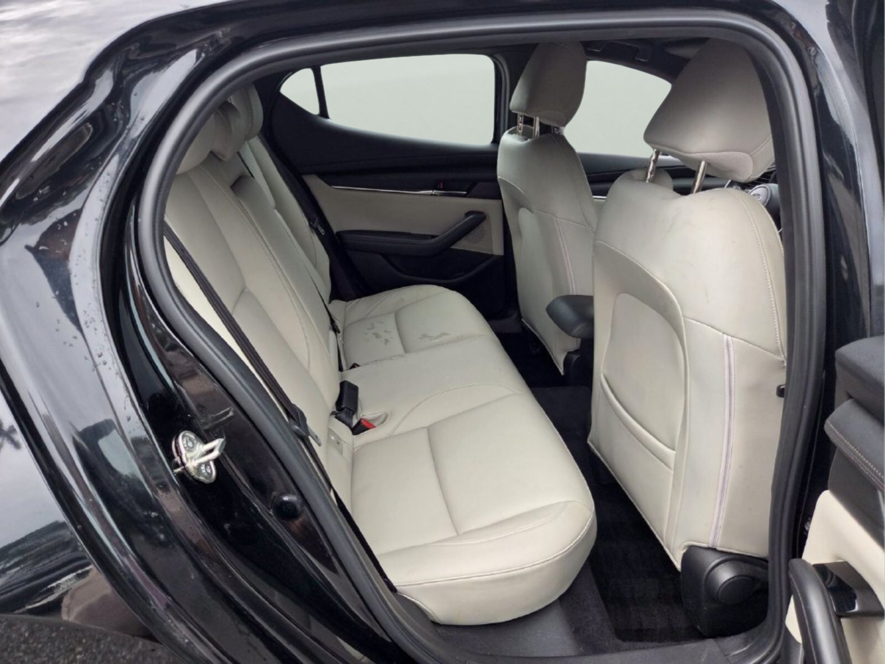 Used 2019 MAZDA MAZDA3 AWD Hatchback w/ Preferred Pkg image 14