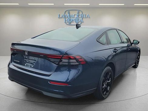 Used 2025 Honda Accord SE image 5