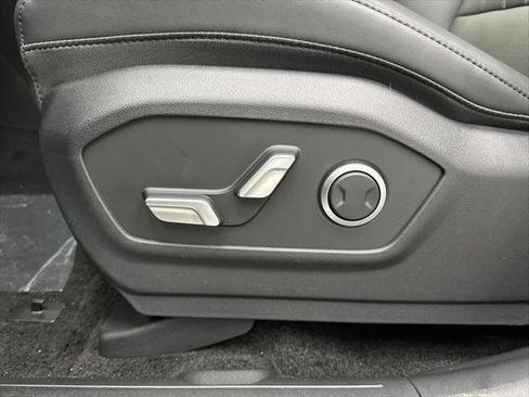 New 2026 Hyundai Santa Fe SEL FWD image 10